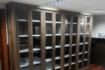 mueble vitrina a medida