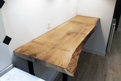 Mesa rústica de roble